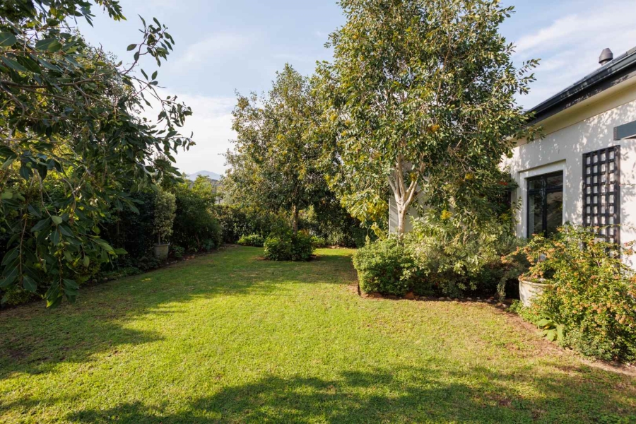 To Let 2 Bedroom Property for Rent in Val De Vie Estate Western Cape